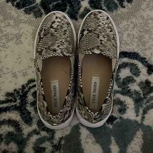 Steve Madden snakeskin slip ons